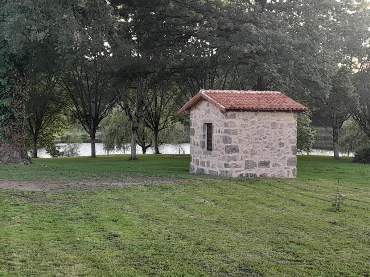 Auberge La Marchadaine Montrollet Exteriör bild