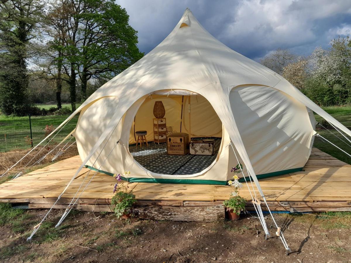 Auberge La Marchadaine Montrollet Exteriör bild