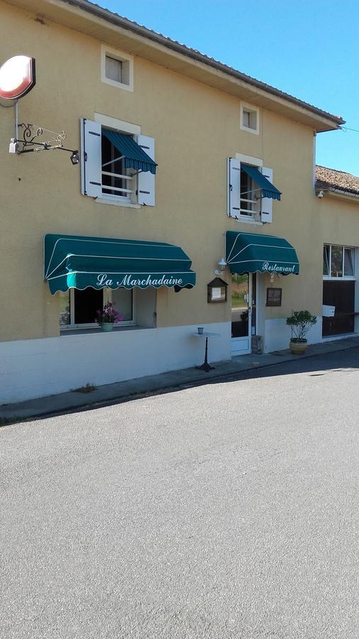 Auberge La Marchadaine Montrollet Exteriör bild